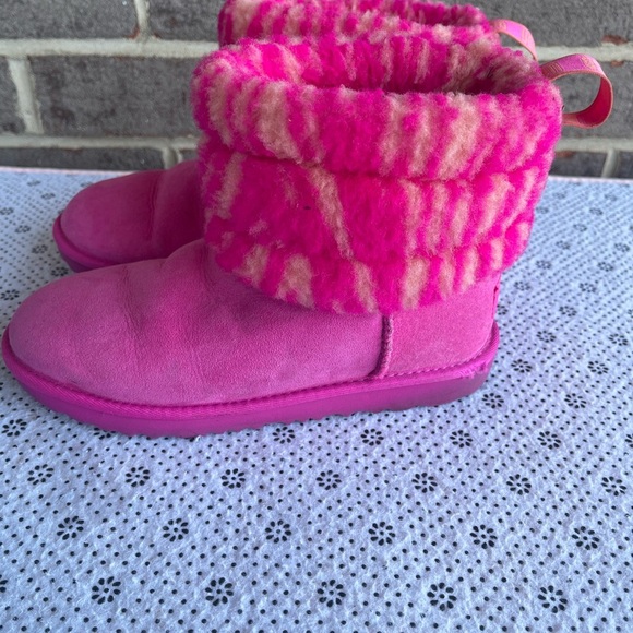 UGG Mini Fluff Quilted Cuff Zebra Rock Rose Suede Sheepskin Boots Size 4 women - Picture 5 of 10